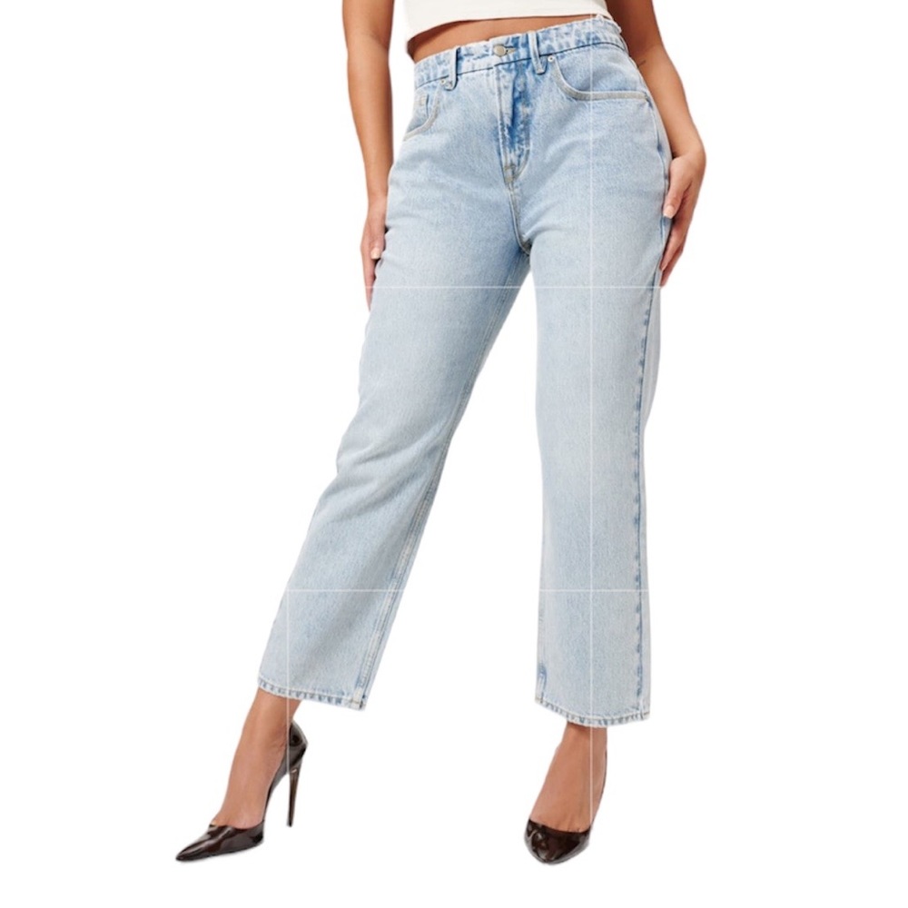 NEW Good American 90s Duster Straight Leg Jeans